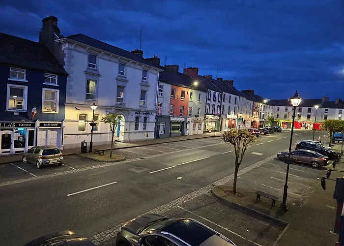 Main Street Swinford! Апартаменты *